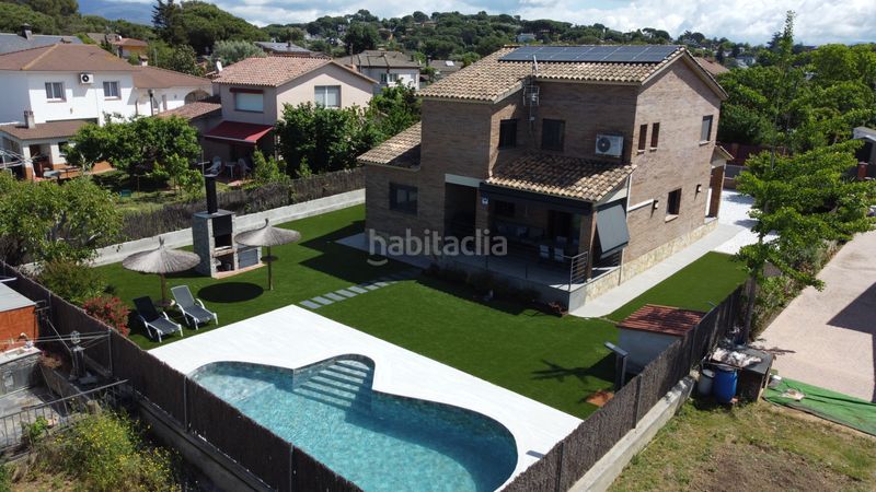 Foto 8cbef188-b993-4966-a955-ce287ef8e772. Casa amb calefacció aparcament piscina a Cardedeu