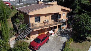 House in Sant Pere de Vilamajor. Casa con piscina en can ram