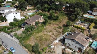 Terreny residencial a Sant Pere de Vilamajor. Parcela con proyecto eco: ¡tu refugio en el montseny listo para