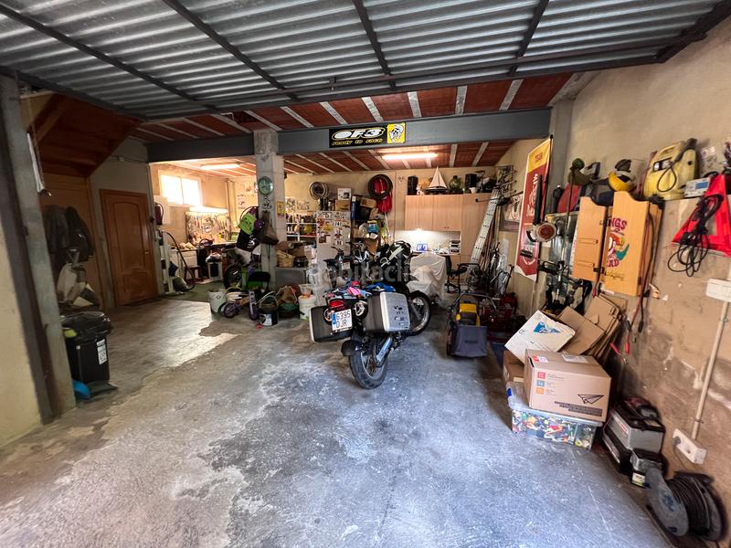 Foto 552c87fa-5ffa-492a-b787-b889ab24a0a3. Casa amb xemeneia calefacció a Vallgorguina