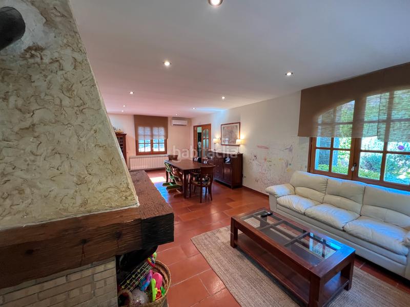 Foto e75d5416-d38c-462c-a88a-d2f38a3f75a2. Casa amb xemeneia calefacció a Vallgorguina