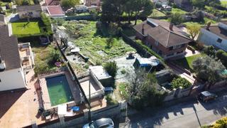 Terrain résidentiel à Urbanitzacio s julia z bis 5. Terreno llano en alfou con orientación sur