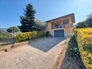 Maison à Sant Antoni de Vilamajor. Casa en can miret con orientacion sur