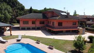 Casa a Cardedeu. Casa exclusiva en cardedeu