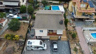 Maison à Cànoves i Samalús. Casa a 4 vientos con piscina