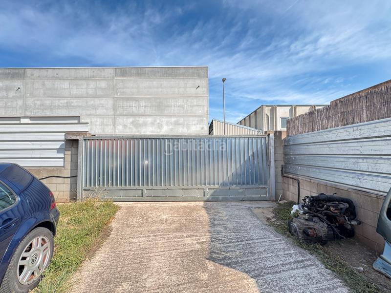 Foto 4831476a-d1ea-4666-a3cc-90e00605cbeb. Nave industrial  con patio de 300m² en Cardedeu