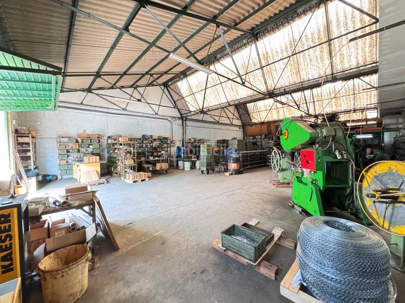 Foto f5e5d4ff-f49e-4666-84ec-8a94c3358266. Nave industrial  con patio de 300m² en Cardedeu