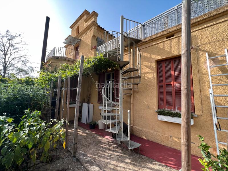 Foto b62a509d-7138-420d-b13b-b7c4f1170637. Casa con camino riscaldamento parcheggio piscina in Cardedeu