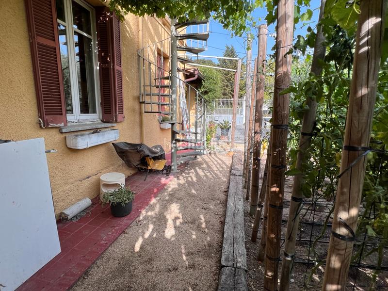 Foto ff8b29b4-4d61-4e56-8469-ea8216c4a2ee. Casa con camino riscaldamento parcheggio piscina in Cardedeu