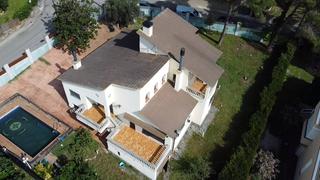 Chalet à Sant Antoni de Vilamajor. Chalet con piscina en alfou