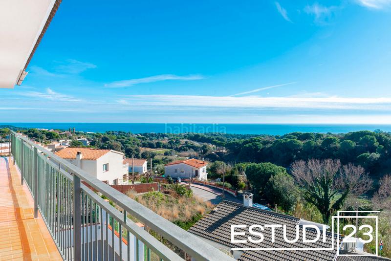 Foto 17561a87-bbb7-4cd6-a899-c3340fb35fe3. Casa  con piscina y vistas espectaculares a mar en Sant Cebrià de Vallalta