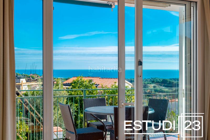 Foto 4385457d-a52b-4373-9e32-c4569852845a. Casa  con piscina y vistas espectaculares a mar en Sant Cebrià de Vallalta