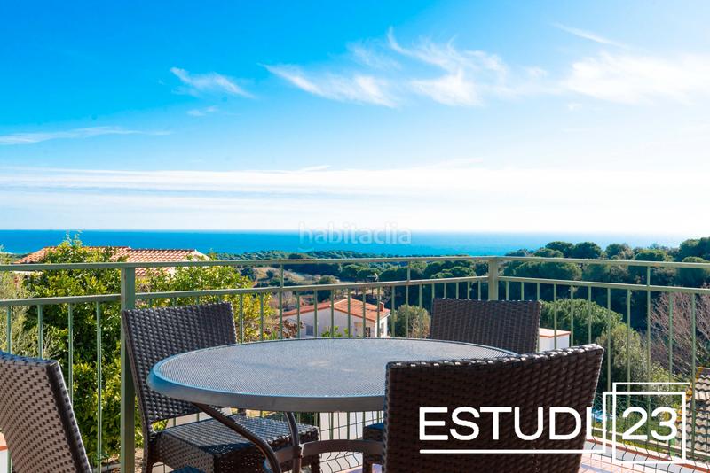 Foto c3cbf84e-e56b-400b-9b10-2a2a62620a09. Casa  con piscina y vistas espectaculares a mar en Sant Cebrià de Vallalta