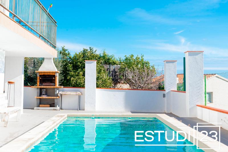 Foto d72167b4-32a2-4d89-9345-fe53364f59f0. Casa  con piscina y vistas espectaculares a mar en Sant Cebrià de Vallalta
