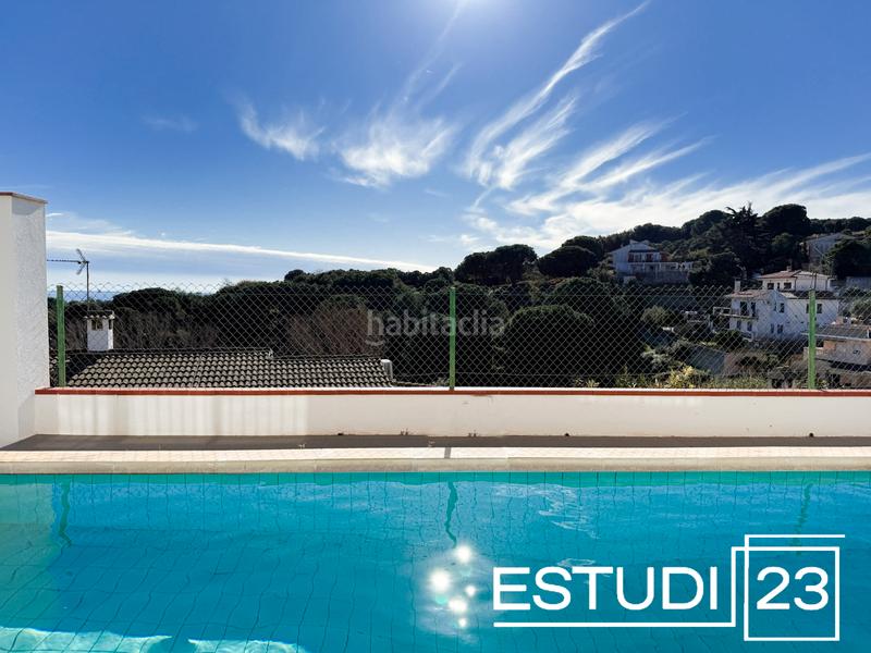 Foto f196f735-e784-4275-b06c-df0a4c293be7. Casa  con piscina y vistas espectaculares a mar en Sant Cebrià de Vallalta