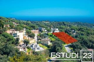 Terreno residencial en Carrer accies 36