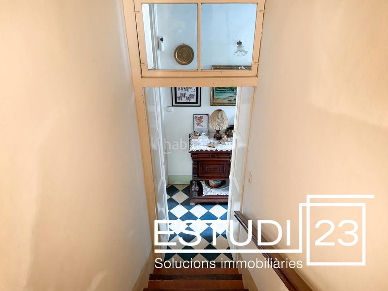 Foto ce56d283-e277-47af-bc27-6c75602c5e5c. Casa aparellada amb aparcament a Nucli Urbà Argentona