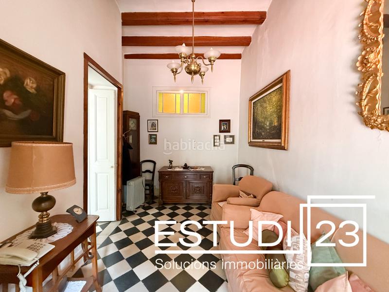 Foto dd776b4c-0695-4f74-9dd4-575b75e40b1e. Casa aparellada amb aparcament a Nucli Urbà Argentona