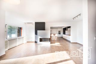 Xalet a Arenys de Munt. Magnifica casa reformada con vistas  espectaculares  a montaa