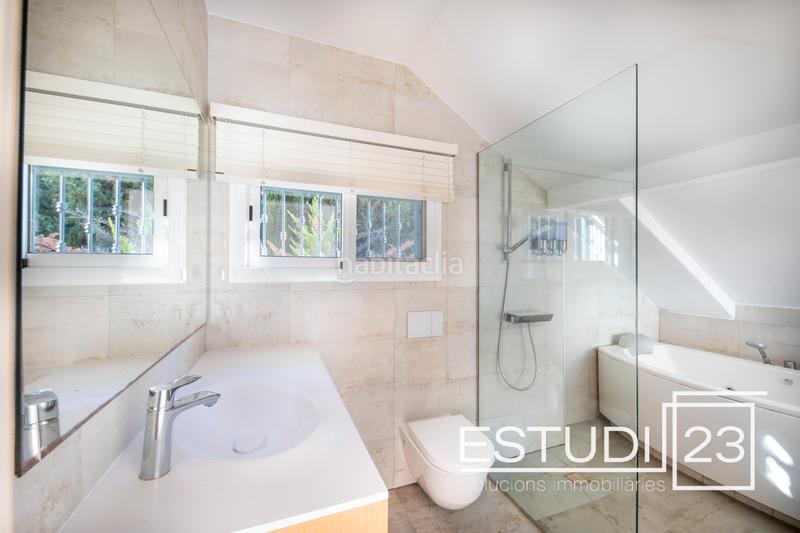 Foto 052eb24f-8440-4a30-8fe7-3d28b28235bd. Chalet con camino riscaldamento piscina in Arenys de Munt