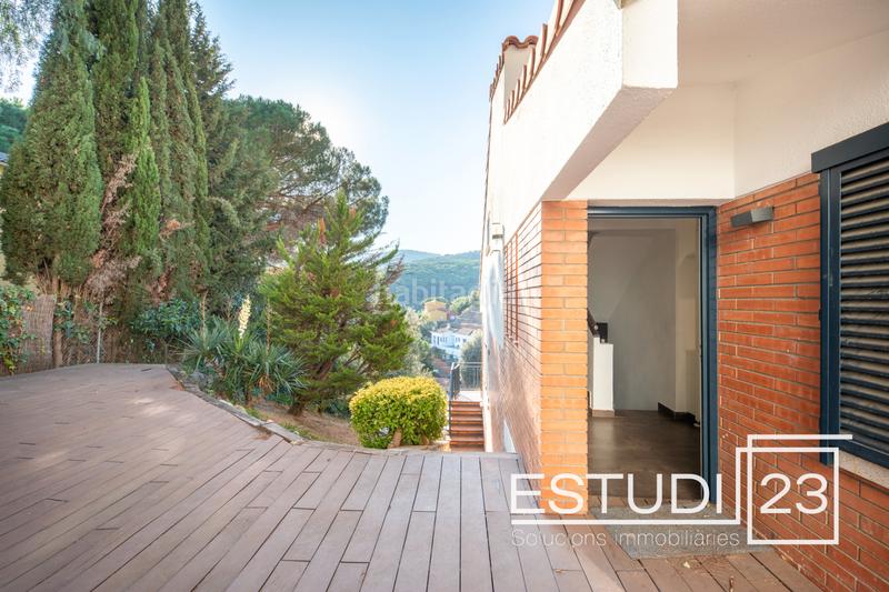 Foto 39a7f7dd-3e03-412e-bada-303ac3cad09c. Chalet con camino riscaldamento piscina in Arenys de Munt