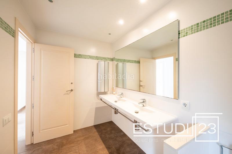 Foto 3c98fcd4-e731-4c44-bba8-a087bd9ee101. Chalet con camino riscaldamento piscina in Arenys de Munt