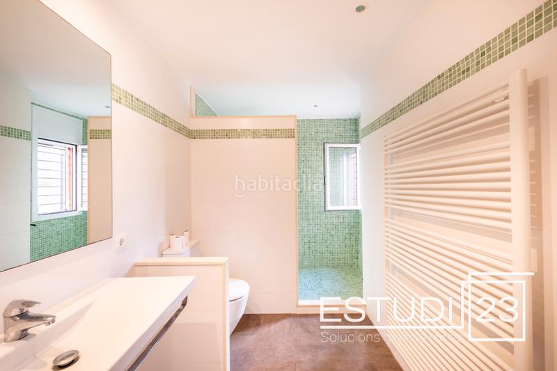 Foto 3cb1cce2-1eee-4a02-994b-2e2e1537ae1f. Chalet con camino riscaldamento piscina in Arenys de Munt