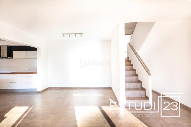 Foto 8e5b39dd-6b37-4b8f-b04e-6ee765a89793. Chalet con camino riscaldamento piscina in Arenys de Munt