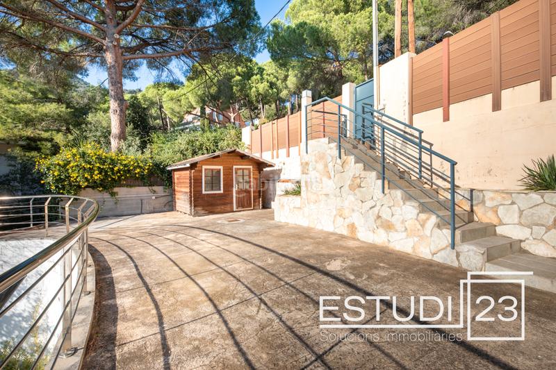 Foto 8ffdd89e-462d-4134-9a8d-02c1a0c5043a. Chalet con camino riscaldamento piscina in Arenys de Munt