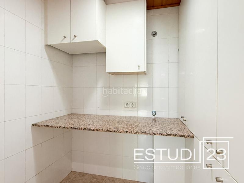 Foto 5d902228-a1c7-45b6-9925-1a64bd85ab05. Dúplex  amplio y luminoso con 2 plazas de parking incluidas en Canet de Mar