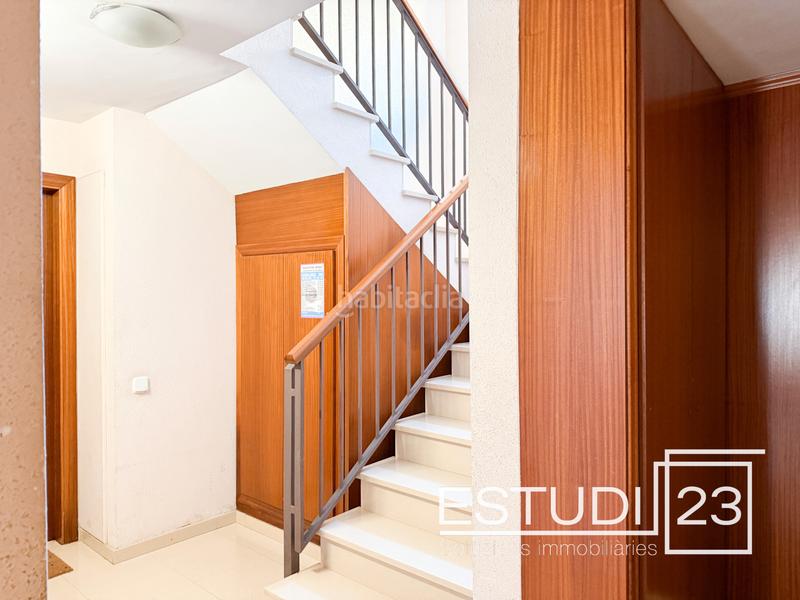 Foto a99dc45b-00cc-41b6-9242-5135ac4752b1. Dúplex  amplio y luminoso con 2 plazas de parking incluidas en Canet de Mar