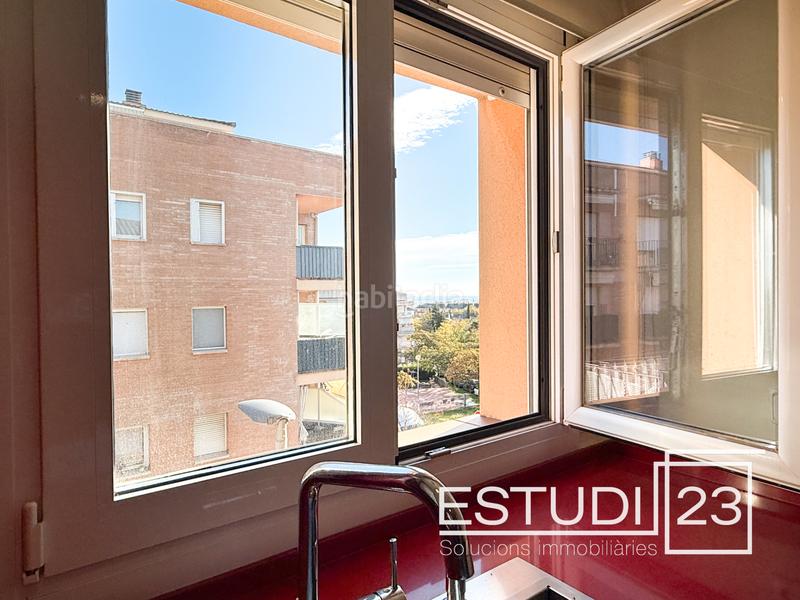 Foto b5879b5a-bb03-4df3-bcc9-5b2278aa1596. Dúplex  amplio y luminoso con 2 plazas de parking incluidas en Canet de Mar