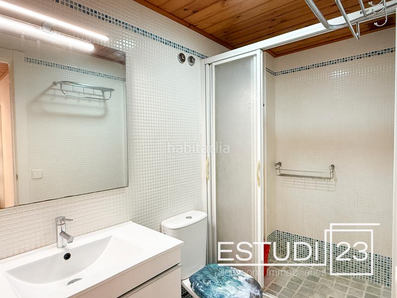 Foto bee88d25-2088-4a85-9e86-84437912d3a3. Dúplex  amplio y luminoso con 2 plazas de parking incluidas en Canet de Mar