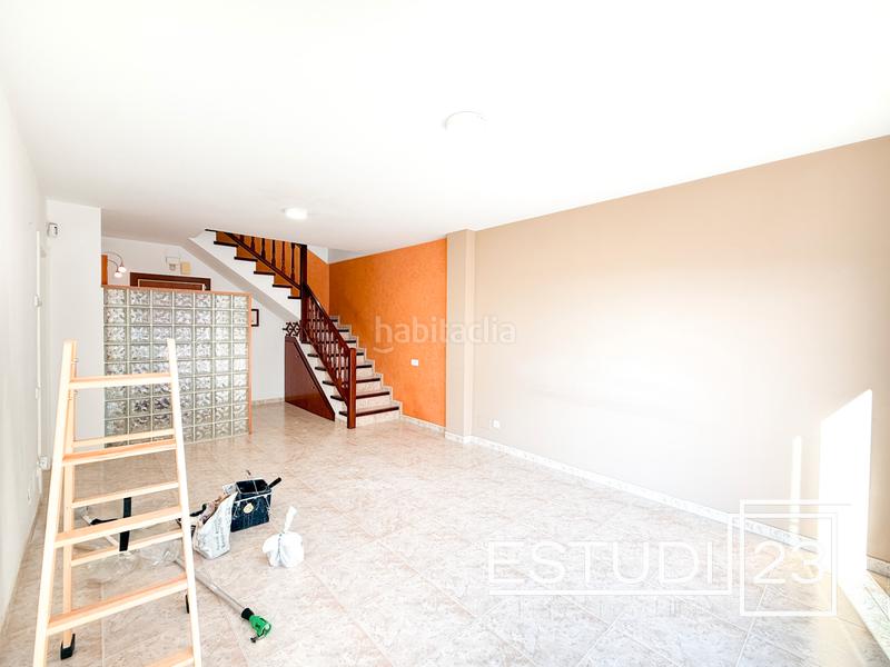 Foto cd039745-fd01-4e88-a6ac-a2bdd2b56336. Dúplex  amplio y luminoso con 2 plazas de parking incluidas en Canet de Mar