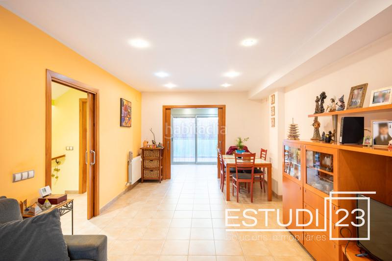 Foto 28882eda-41c1-4365-8130-a5db0c8cf0d5. Casa adosada magnífica casa adosada con gran parking en Palafolls