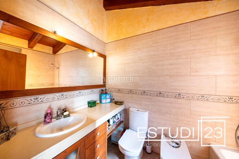 Foto a045403a-5e7c-4f7a-98f0-9602fe7c6114. Casa adosada magnífica casa adosada con gran parking en Palafolls