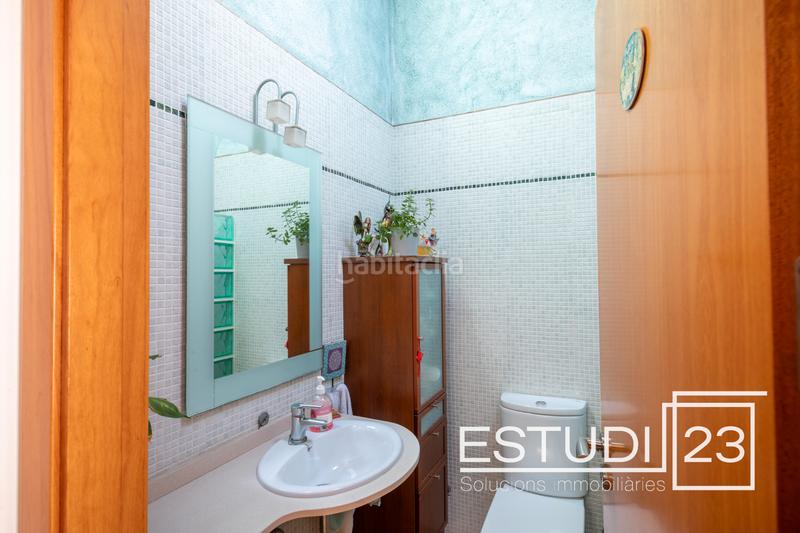 Foto bfd1a150-dfe3-4e42-b5bf-51ff02d46480. Casa adosada magnífica casa adosada con gran parking en Palafolls