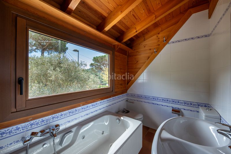 Foto 0f03c8fd-1168-40f0-aeec-3f036c51b5e8. Casa amb calefacció aparcament a Vallgorguina