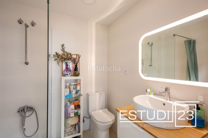 Foto 4ccfb220-1c92-4b33-87ad-0eb485c6dc2c. Appartamento con riscaldamento parcheggio in Canyamars Dosrius