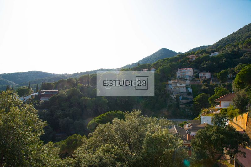 Foto e6aecf27-ced5-4196-8e53-8a81ff4ecb77. Terreny residencial a Arenys de Munt