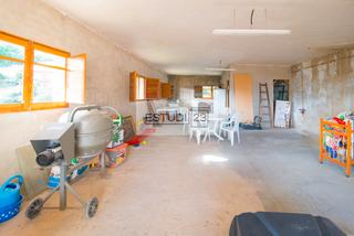 Terreno residencial  Carrer roures