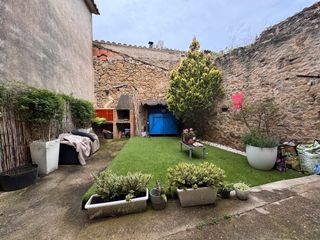 Casale in Plaça carles esteve de rich 28. Baix empordà, jafre, casa..