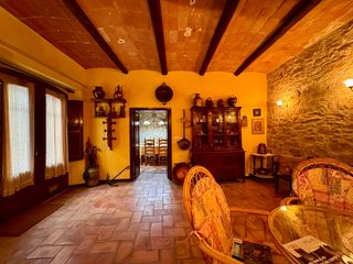 Casale in Carrer major 13. Baix empordà, ullastret, casa..