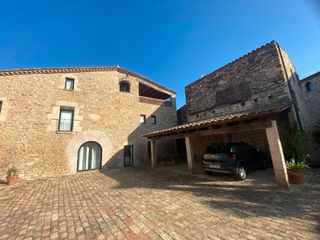 Casa a Carrer ample 30. Giron�s, bordils, casa de pueblo.
