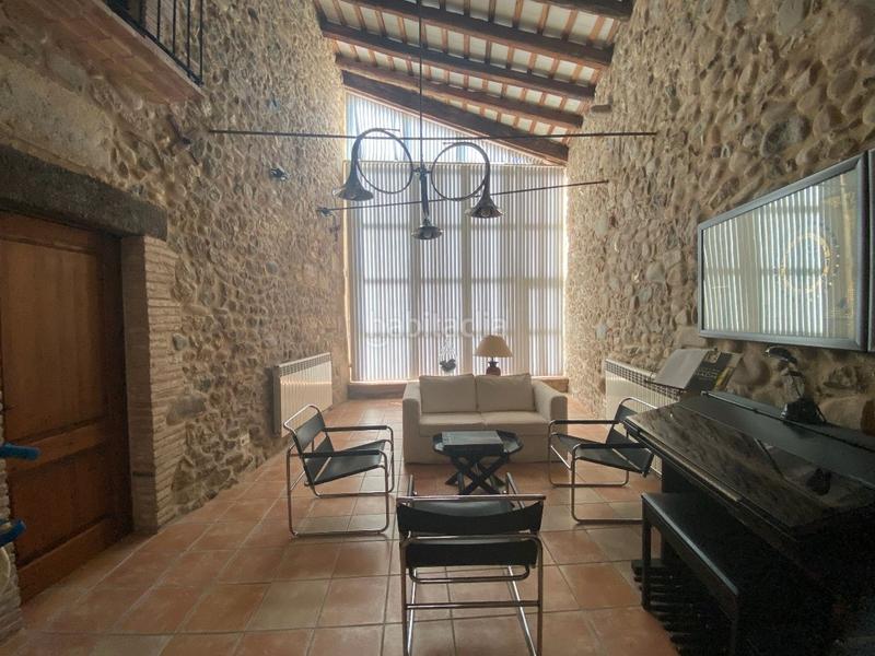 Foto 1c55aee8-93d0-4d1d-b6f3-41f3bab93d12. Casa a carrer ample 30 a Bordils