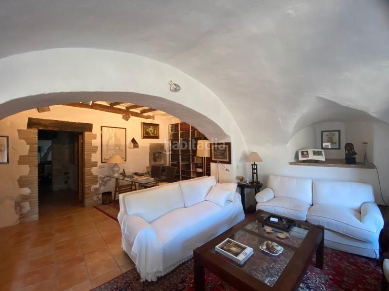 Foto 4d8e4a3e-69e9-4b5d-882f-f99cc92c376c. Casa a carrer ample 30 a Bordils