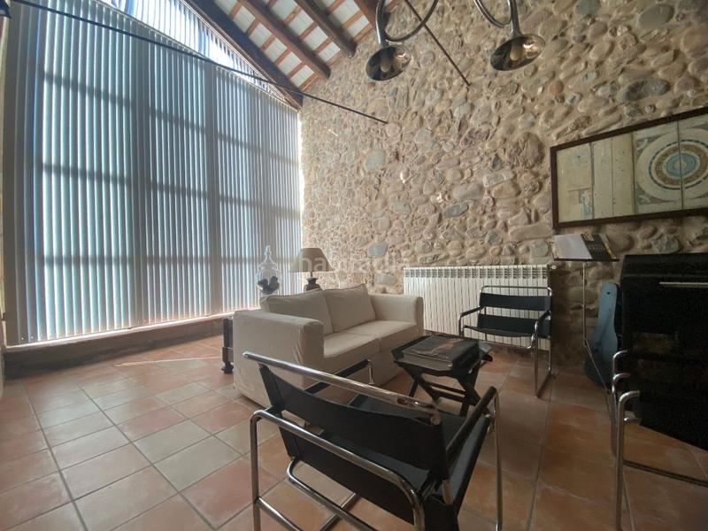 Foto dad8c017-22eb-4c5f-bda9-13ced35cc8a5. Casa a carrer ample 30 a Bordils