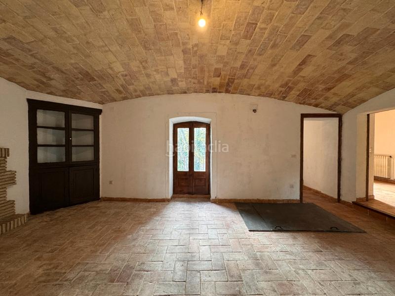 Foto d093ad60-ac07-472a-b00f-fbe97c33b33f. Casa a camí de pins 12 a Vilopriu