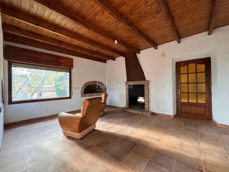 Foto f0e5c726-1537-4606-86db-3e9667b669a8. Casa a camí de pins 12 a Vilopriu