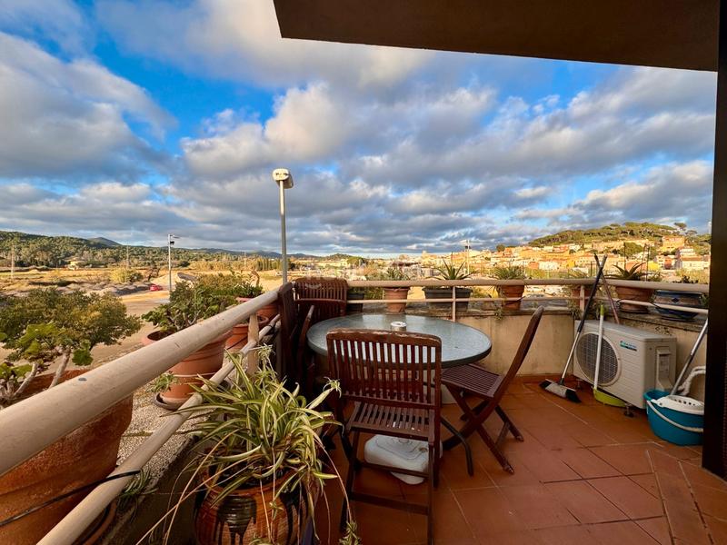 Foto c47e6bde-f76a-4084-a2aa-20c2ab4eacbe. Dúplex baix empordà, , duplex. en Avinguda Catalunya Palamós